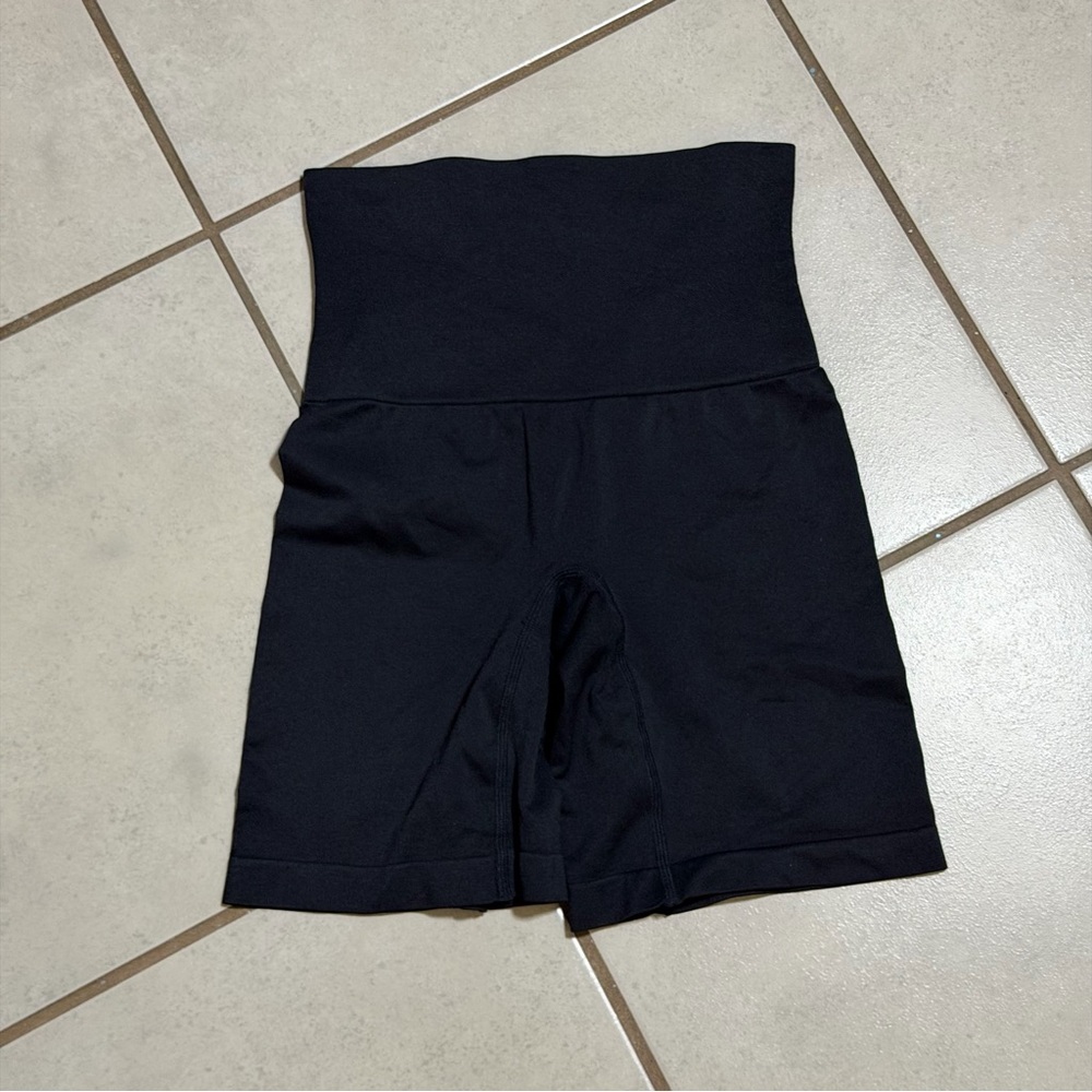 Maidenform Women Black High-Waist Tummy Control Shapewear Thigh Slimmer shorts L